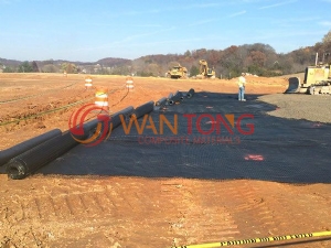 Polyester grid construction