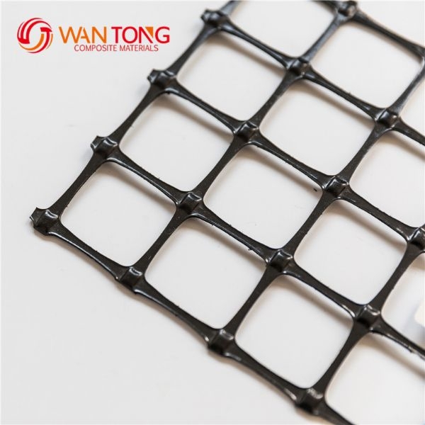 Application and construction method of two-way plastic geogrid